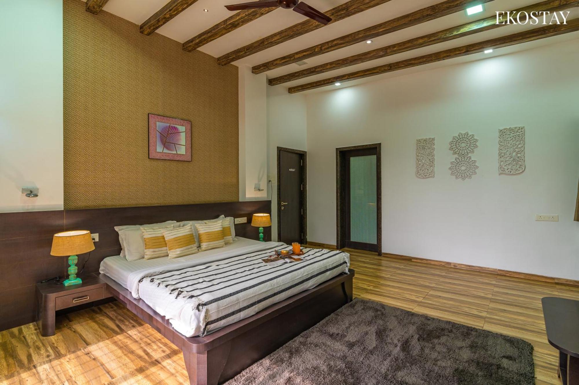 Eko Stay Gold- Chestnut Villa Карджат Экстерьер фото
